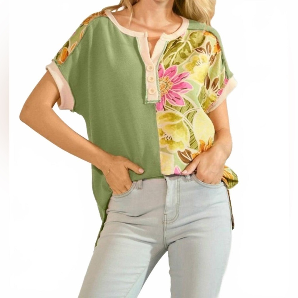 Kassidy Floral Top In Avocado by 7th Ray